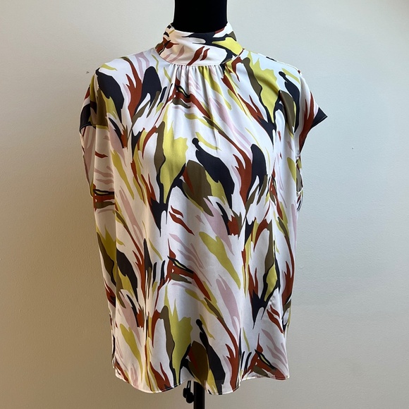 Worthington High Neck 3 Button Blouse - Picture 2 of 3